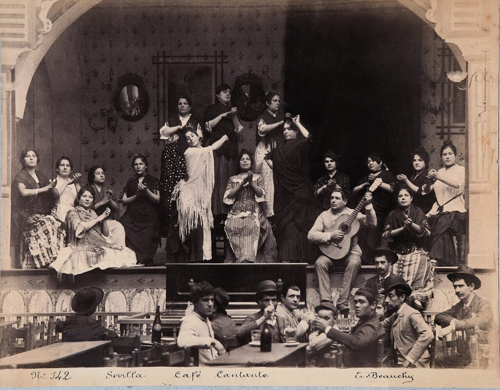 EMILIO BEAUCHY, Café cantante, hacia 1885, copia a la albúmina.jpg