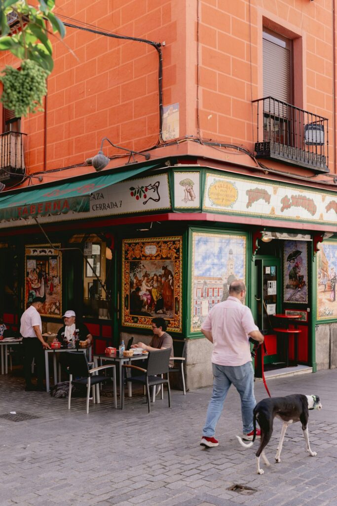 Tapas Bar Etiquette — Spain